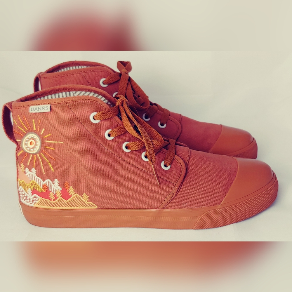 Sunrise Mountain High tops Bangs